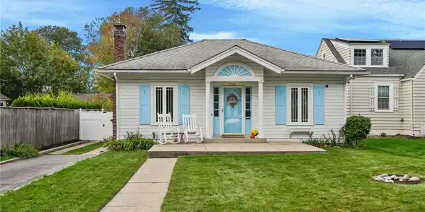 293 Parkside Drive