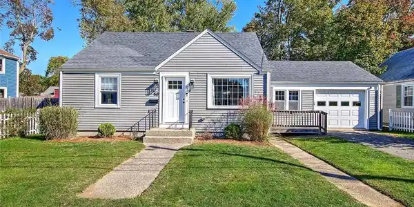 50 LARCHMERE Drive