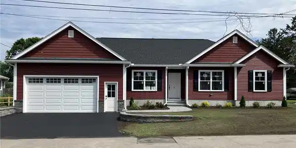 24 Murray Avenue