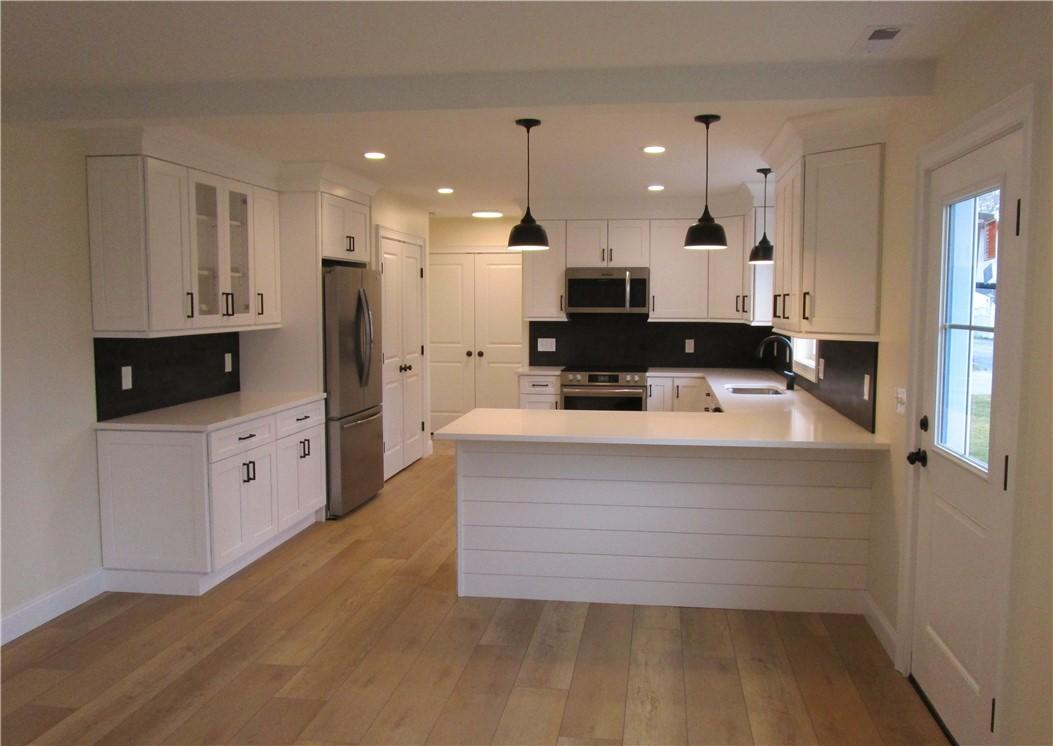 Image 4: Similar Home