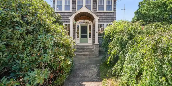 84 Alden Avenue