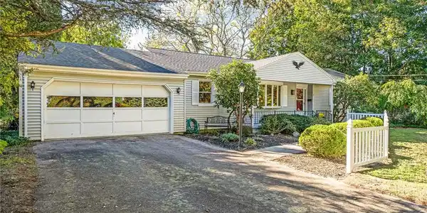 9 Cedar Crest Drive