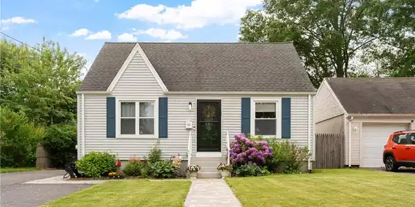 162 Thatcher Street