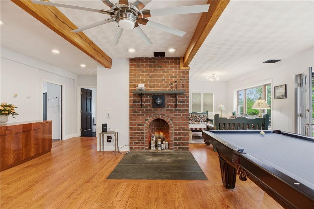Image 4: wood stove platform