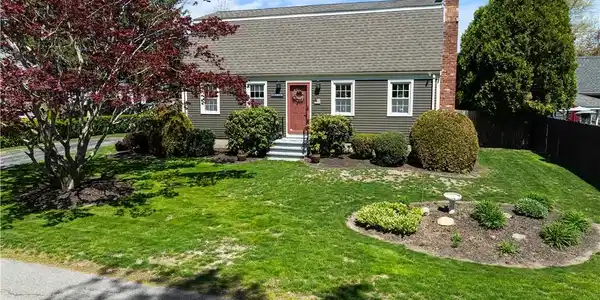 43 Academy Avenue