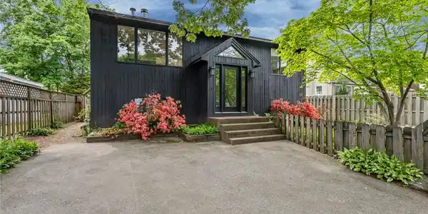 23 Lawndale Drive