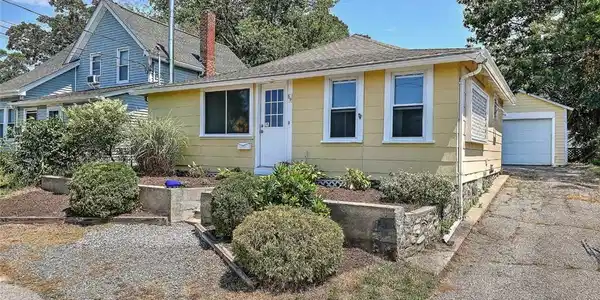 59 Booth Avenue