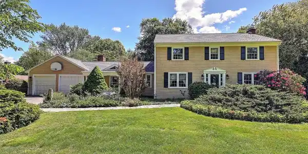 18 Adams Point Road