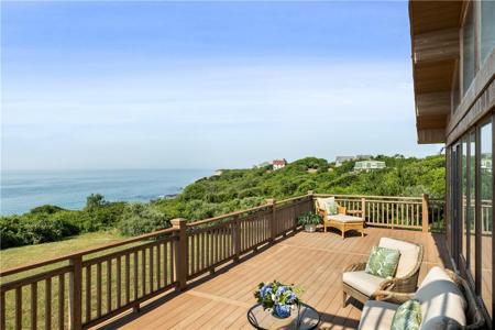 1035 Mohegan Trail