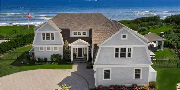 1044 Ocean Road