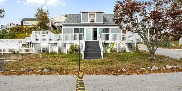 129 Shore Road