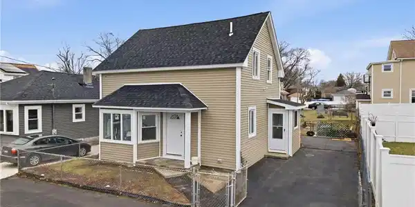 72 Stowe Avenue