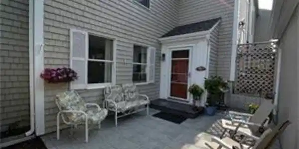 417 North Lane