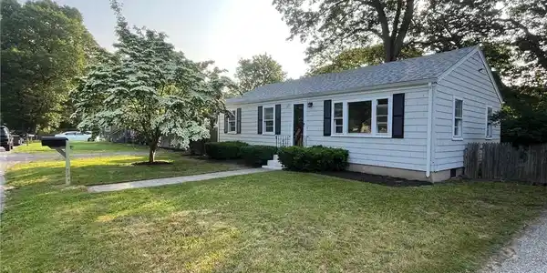 100 kenneth Avenue