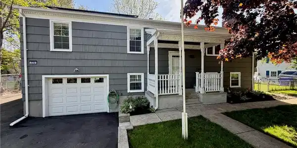 770 Metacom Avenue