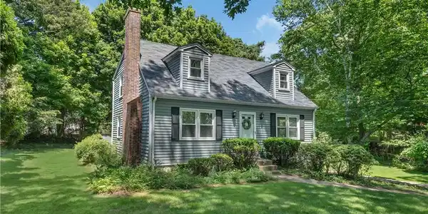 27 Fairway Drive