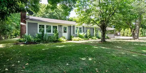 19 Waldron Avenue