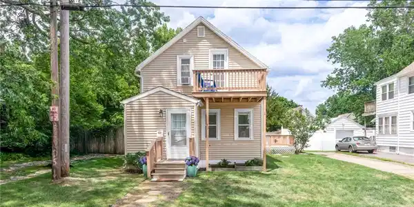 45 Van Zandt Avenue