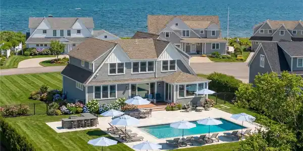 1048 Ocean Road Road