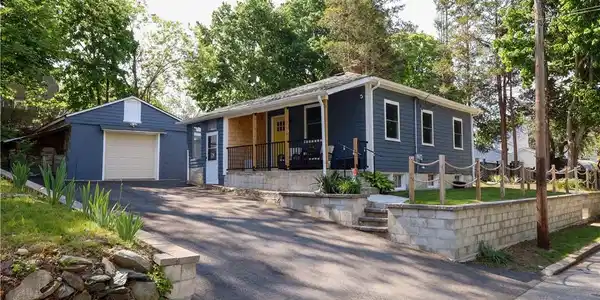 36 Munro Avenue