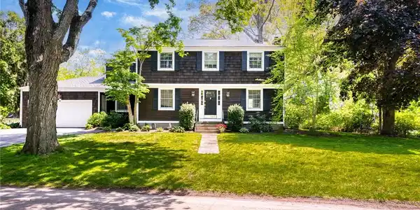 47 Meadowbrook Drive