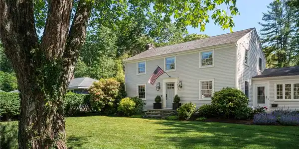 3 Oak Manor Drive
