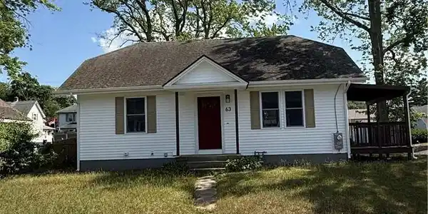 63 Shore Road