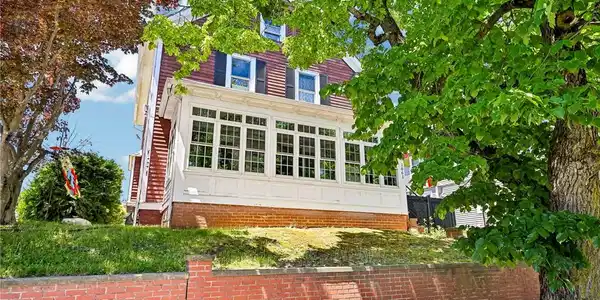 1061 Narragansett Boulevard