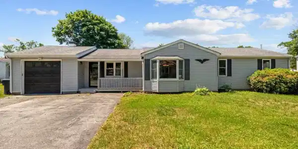 5 Middlefield Drive