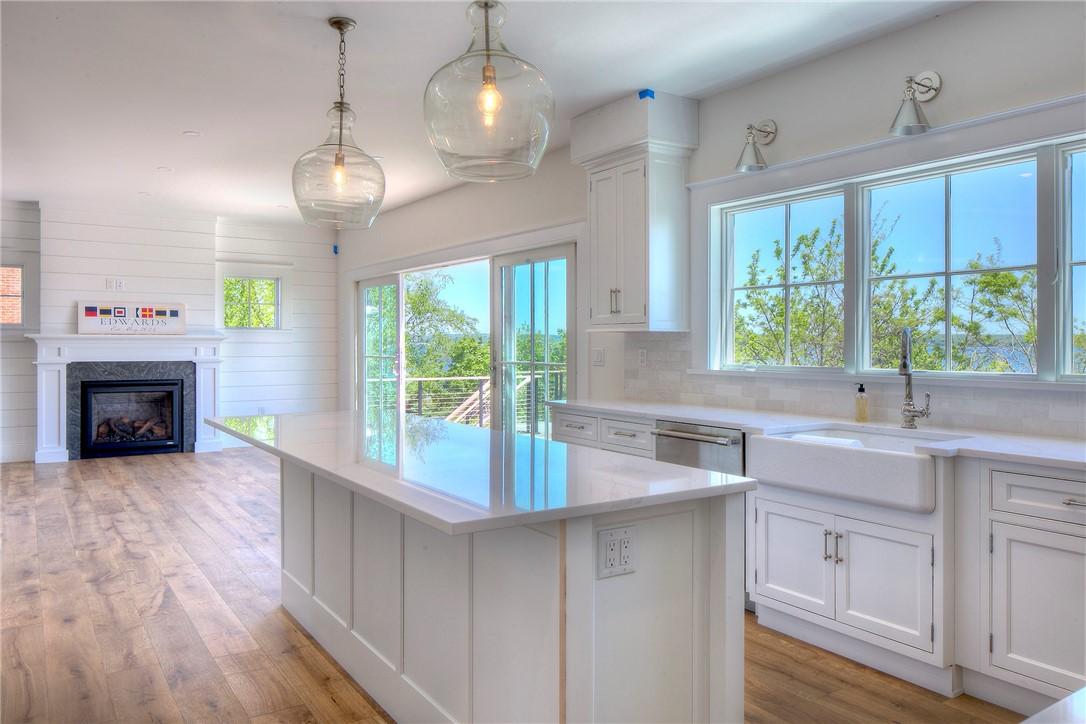 Image 3: Finishes from Similar Builder's Home