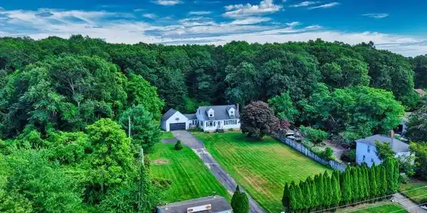 896 Main Road