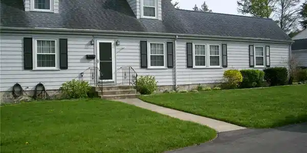20 Bassett Avenue