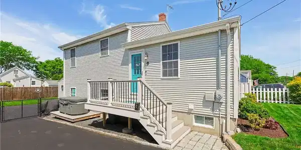 9 Doran Avenue