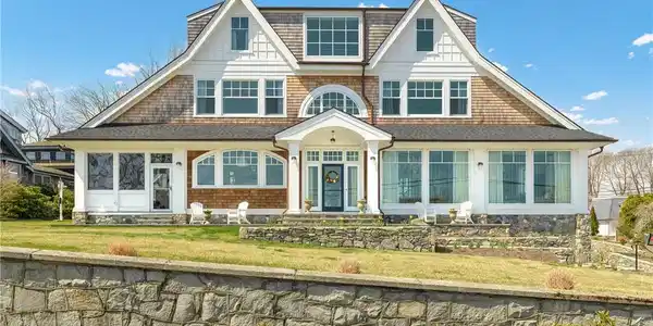 30 Walcott Avenue