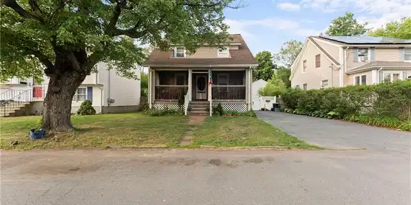 42 Dunbar Avenue