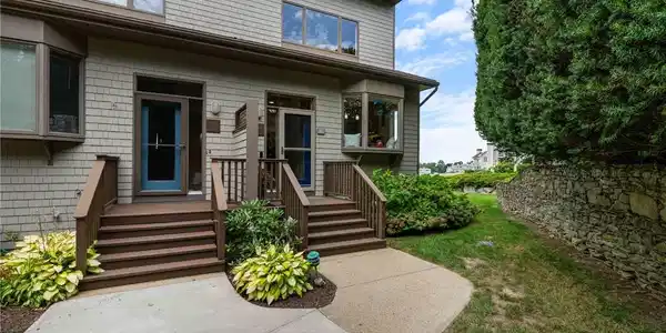 138 Windward Lane