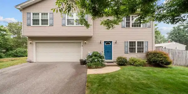 19 Desmar Court