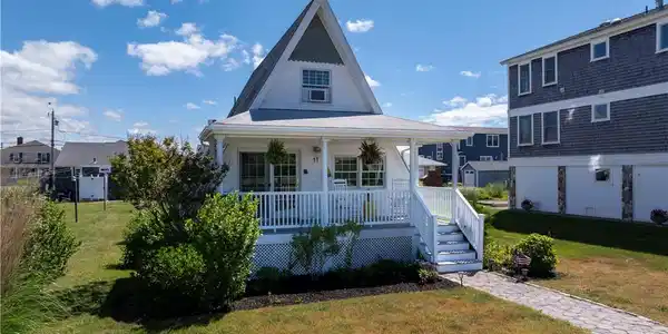 11 Collins Avenue