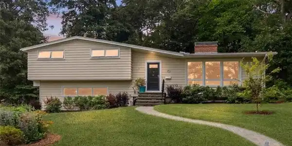 10 Guzeika Road