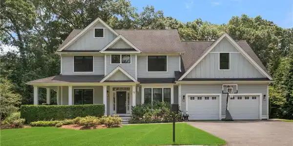 9 River Oak Road