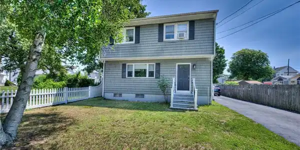 16 Arlington Avenue