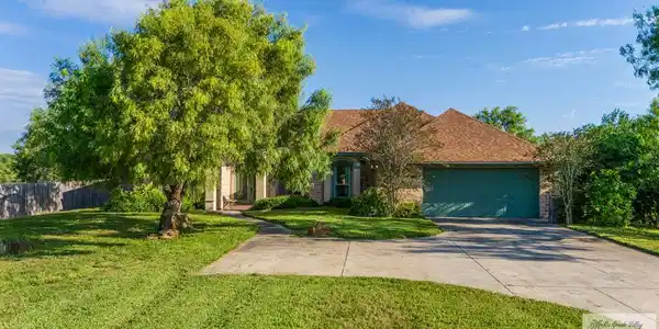 34929 Pelican Pointe Dr., Rio Hondo TX 78583