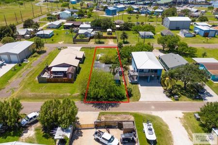 313 Beach Dr., Port Mansfield TX 78598