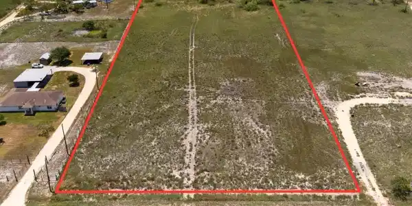25392 San Roman Rd., Bayview TX 78566