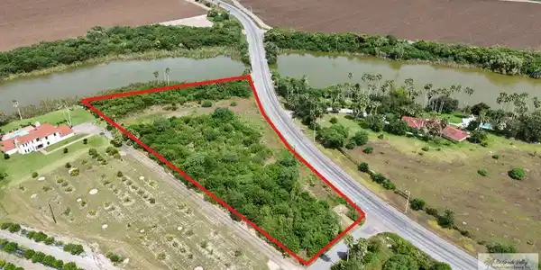 Mockingbird Lane, Bayview TX 78566