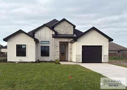 704 Mandelos Dr, Brownsville TX 78521