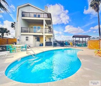 226 W Houston St, Port Isabel TX 78578