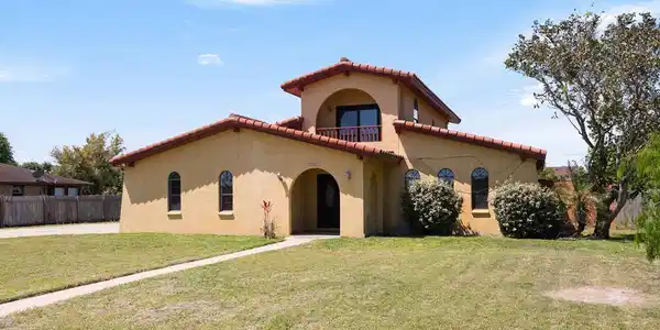 1005 Ebony St., Laguna Vista TX 78578