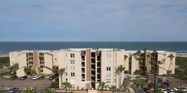 Image 2: Pool B