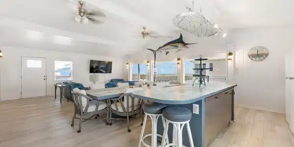 Image 3: Kitchen overlooking Dining and Living